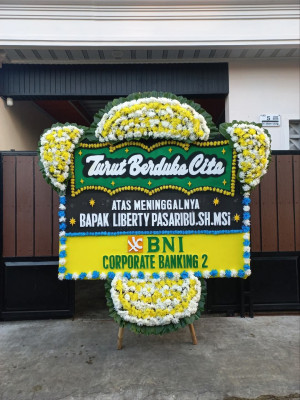 Papan Bunga Duka di Pakusari
