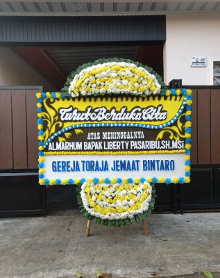 Papan Bunga Duka di Pakusari